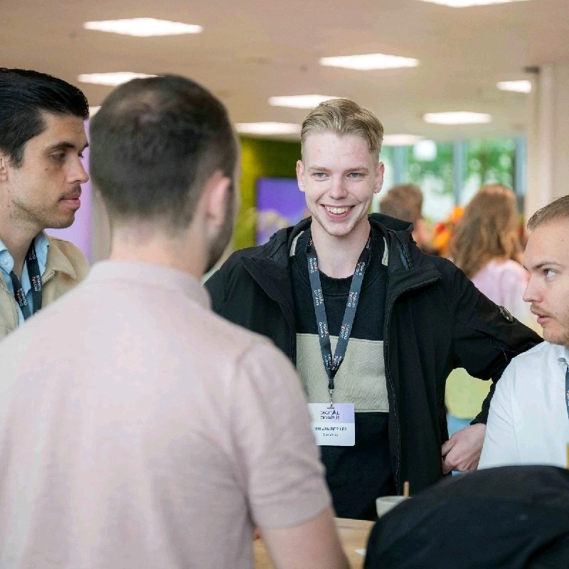 Tim van der Lee — Oprichter